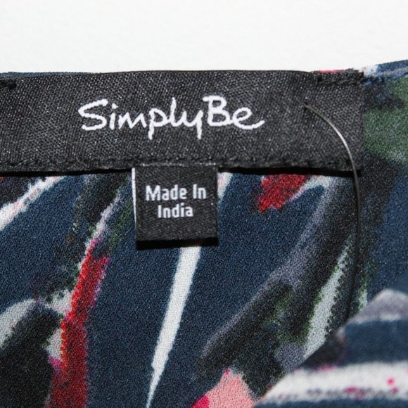 NWOT Simply Be Semi Sheer Floral T-Shirt HW8588 - Picture 4 of 7